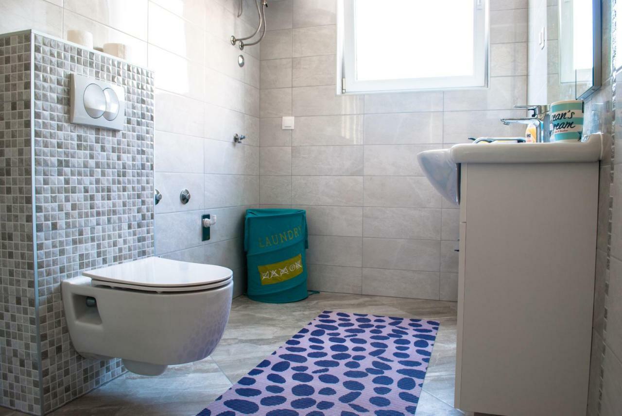 Iva Apartment Kastela Ngoại thất bức ảnh
